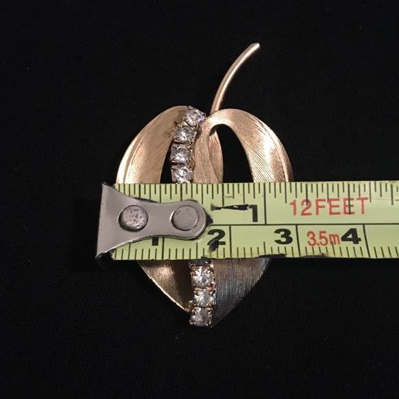 Vintage Gold Tone and CZ Diamond Brooch Pin - Picture 6 of 6
